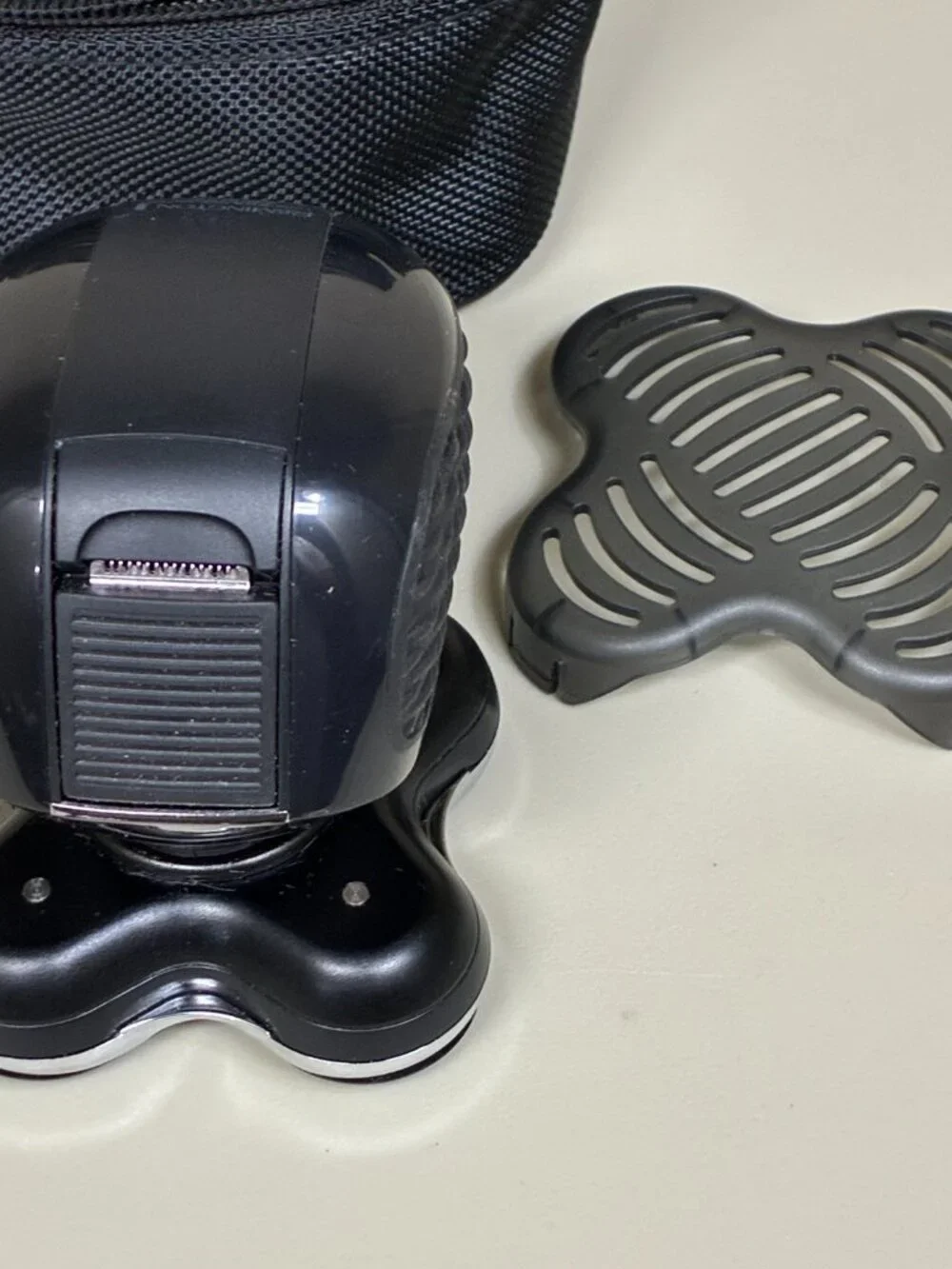 Remington Balder Pro XR7000 Wet/Dry Electric Head Shaver Shower Shaver Works